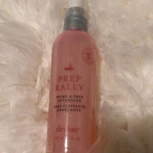 Drybar Prep Rally Prime & Prep Detangler in Pink